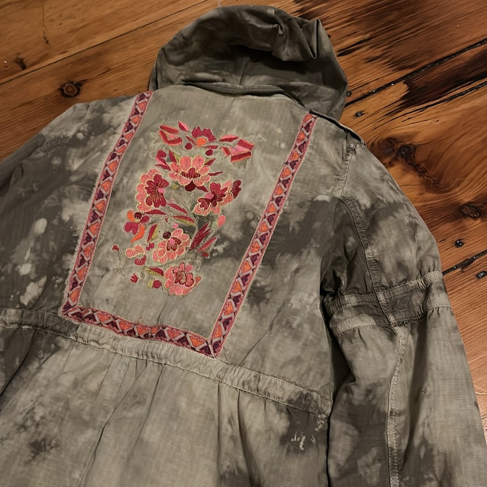 Free People Festival Embroidered Anorak Jacket in Army Combo Size 6
